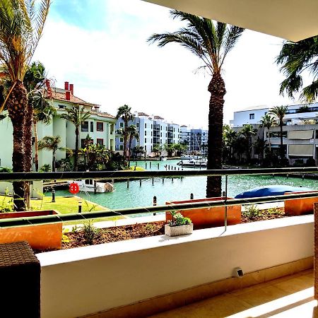 Polo Royale Waterfront Luxury Apt - 3 Terraces And Pool Sotogrande Eksteriør bilde